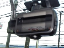 走行中に発生したアクシデントなどを、このドライブレコーダーが記録します。万が一の時の証拠資料として有効だから安心です。