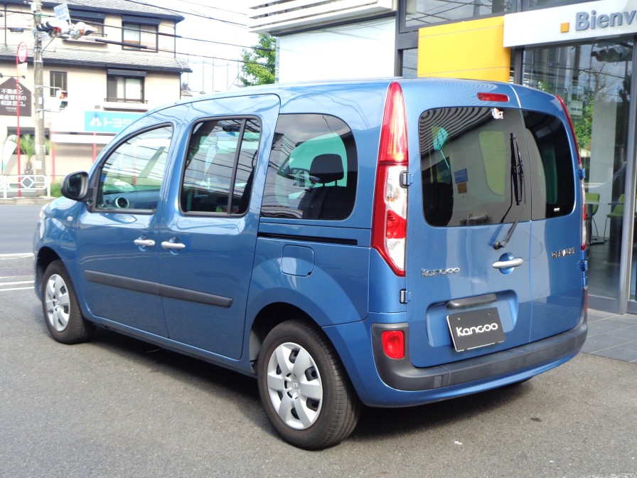 車内容積と使い勝手をとことん追求したら、この形になりました。今でもワン＆オンリーのカングーです。