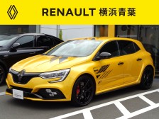 フォーミュラ1を頂点とする戦いの世界で鍛え上げた技術、挑戦への情熱、そして数々の栄光を獲得してきた誇り。RS.エンブレムは本物のスポーツモデルの証。