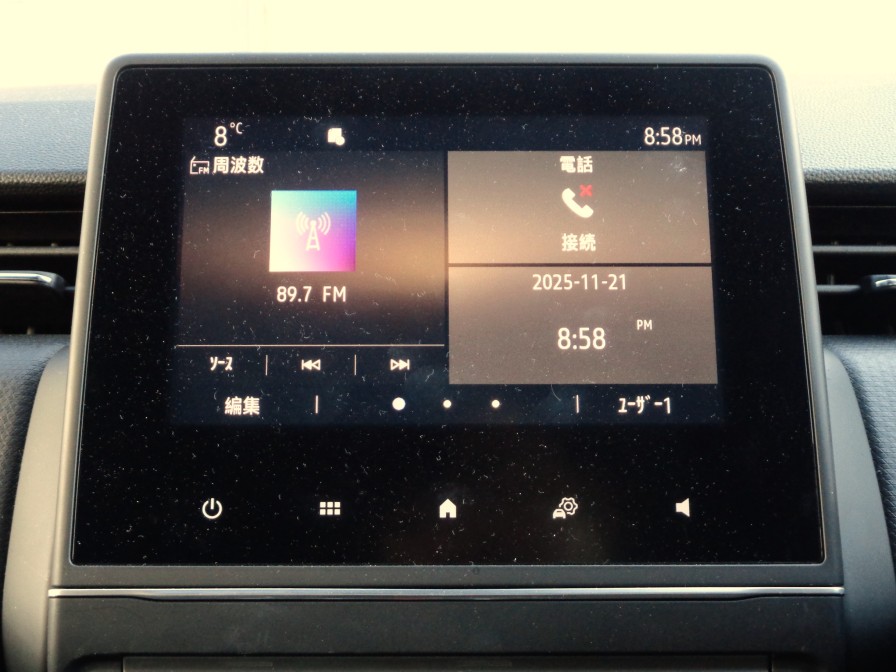 マルチメディアや運転支援システムの設定を、タッチスクリーンでコントロールできるＲ－Ｌｉｎｋ　２を採用。　ミラーリング機能を使って地図アプリを表示すればタッチスクリーンをナビ画面として使えます。