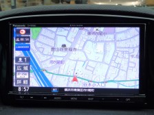 地デジチューナー内臓型、多機能メモリーナビゲーションを装備しています。