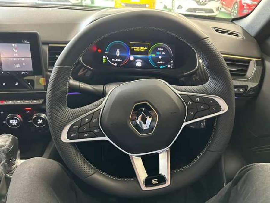u000425579936001