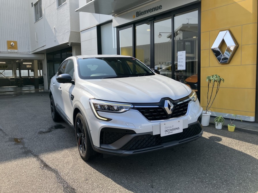 ルノー　アルカナ　R.S.ライン　E-TECH HYBRID　当店管理車　認定中古車　電動黒革シート　シートヒーター