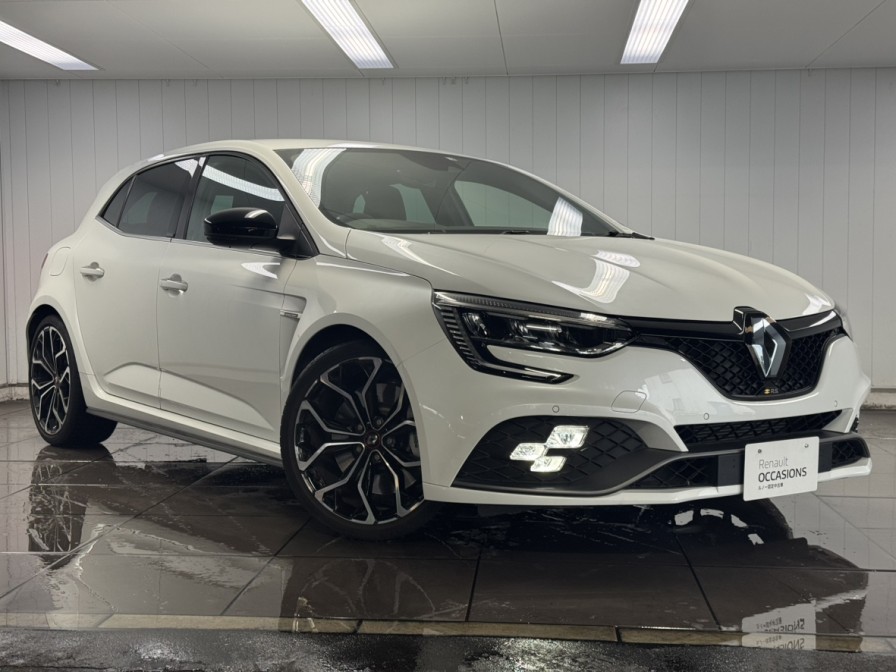 ルノーメガーヌRS